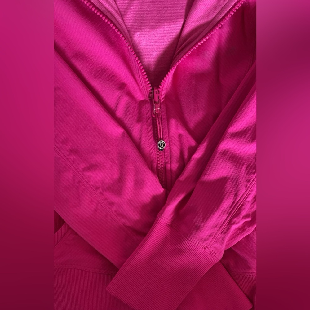 Lululemon jacket with hoodie - Picture 4 of 6